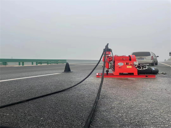 方正马路路基路面开裂下沉注浆加固灌浆