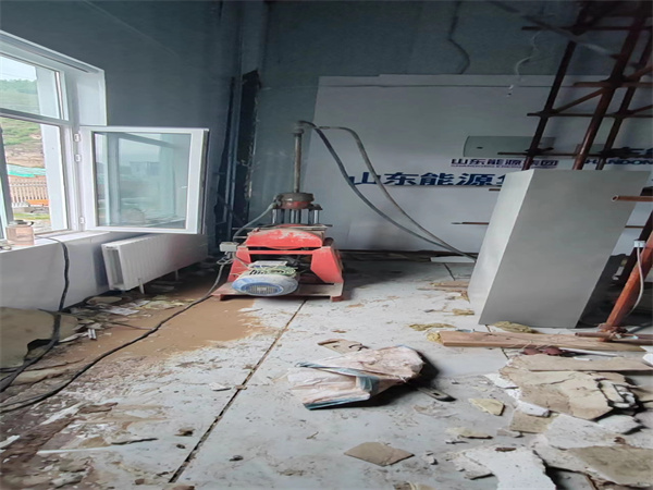 方正地基基础下沉墙体裂缝加固注浆顶升施工