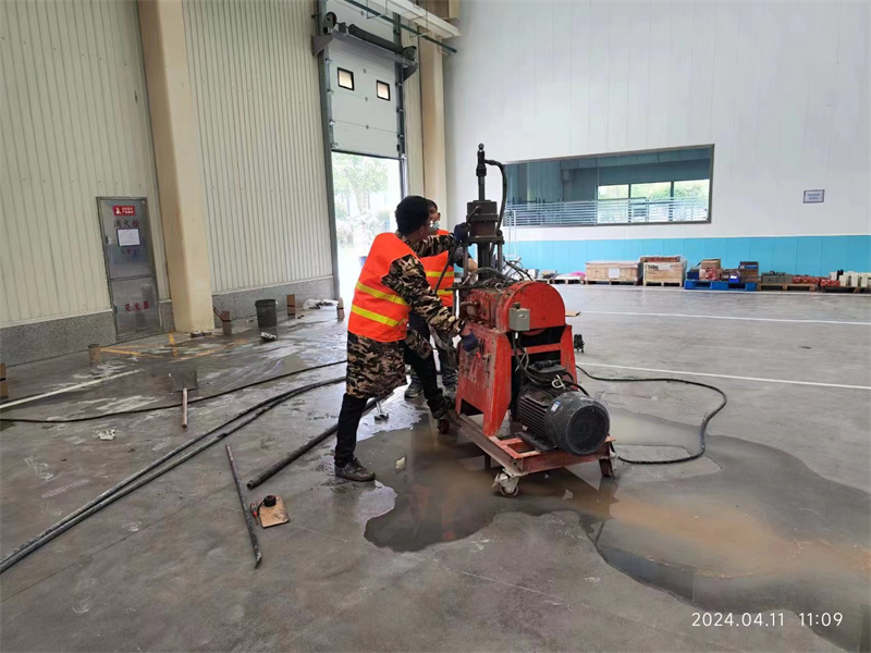 方正厂房地面下沉塌陷注浆加固施工